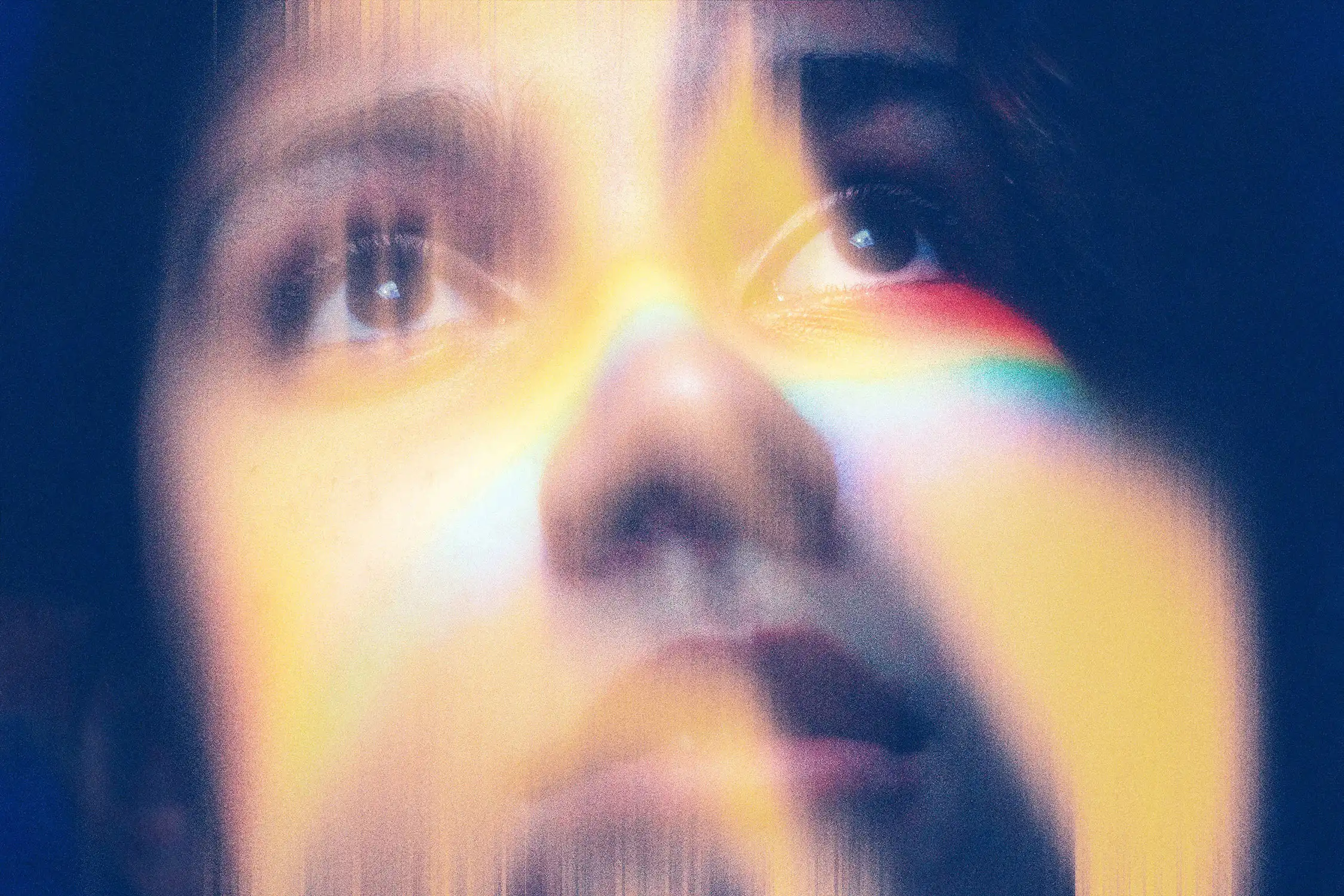 Aura Leaks Photot Effect 7 073425