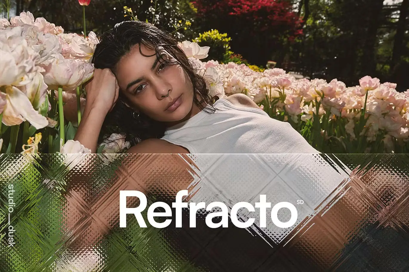 Refracto 33 Patterned Glass Effects Variant 2