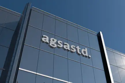 3D Logo Mockup on Building